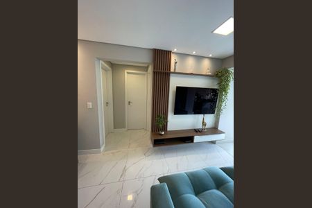 Apartamento à venda com 51m², 2 quartos e 1 vaga Apartamento à venda com 51m², 2 quartos e 1 vagaSala