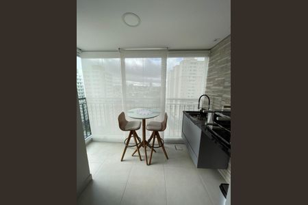Apartamento à venda com 51m², 2 quartos e 1 vaga Apartamento à venda com 51m², 2 quartos e 1 vagaVaranda