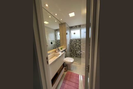 Apartamento à venda com 51m², 2 quartos e 1 vaga Apartamento à venda com 51m², 2 quartos e 1 vagaBanheiro