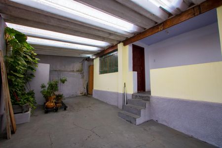Garagem de casa à venda com 3 quartos, 200m² em Vila Guarani, Santo André