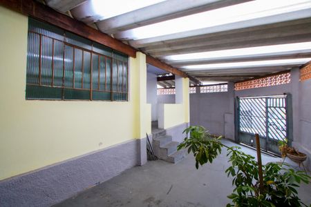 Garagem de casa à venda com 3 quartos, 200m² em Vila Guarani, Santo André
