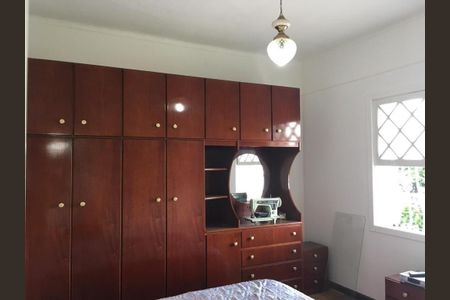 Casa à venda com 257m², 2 quartos e 2 vagas