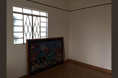 Casa à venda com 257m², 2 quartos e 2 vagas