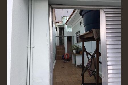 Casa à venda com 257m², 2 quartos e 2 vagas