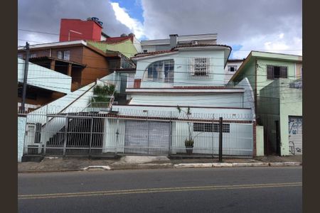 Casa à venda com 257m², 2 quartos e 2 vagas