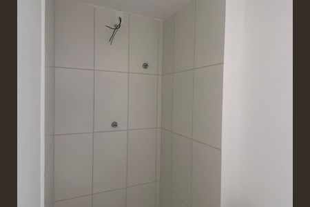 Banheiro de casa para alugar com 1 quarto, 35m² em Veloso, Osasco