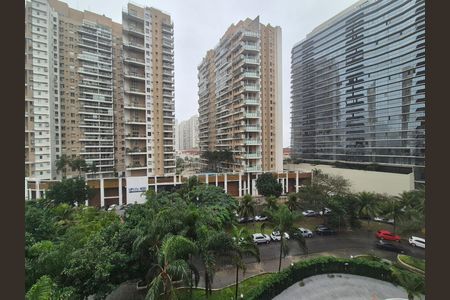 Apartamento à venda com 80m², 2 quartos e 1 vaga