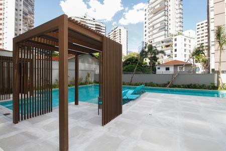Studio para alugar com 38m², 1 quarto e 1 vaga Studio para alugar com 38m², 1 quarto e 1 vagaÁrea Comum - Piscina