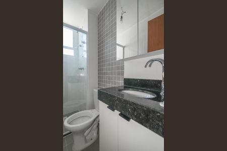 Banheiro Social de apartamento para alugar com 2 quartos, 65m² em Jardim Itu Planalto, Porto Alegre