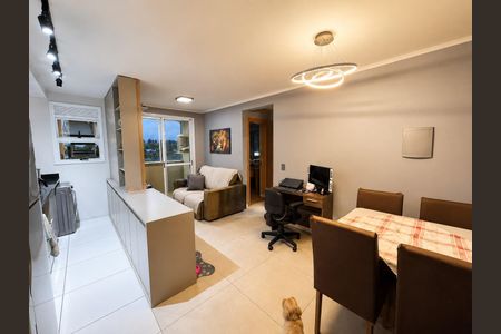 Sala de apartamento à venda com 2 quartos, 60m² em Olaria, Canoas