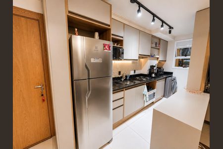 Cozinha de apartamento à venda com 2 quartos, 60m² em Olaria, Canoas