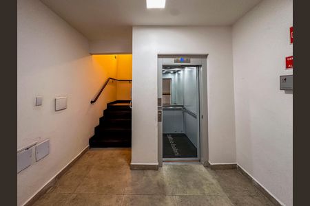 Apartamento à venda com 119m², 2 quartos e 1 vaga Apartamento à venda com 119m², 2 quartos e 1 vagaAcesso e Elevador