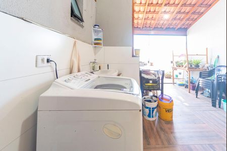 Apartamento à venda com 119m², 2 quartos e 1 vaga Apartamento à venda com 119m², 2 quartos e 1 vagaÁrea de Serviço