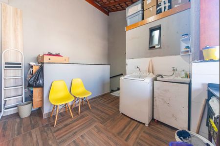 Apartamento à venda com 119m², 2 quartos e 1 vaga Apartamento à venda com 119m², 2 quartos e 1 vagaÁrea de Serviço