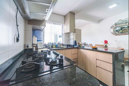 Apartamento à venda com 119m², 2 quartos e 1 vaga Apartamento à venda com 119m², 2 quartos e 1 vagaCozinha