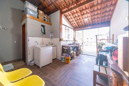Apartamento à venda com 119m², 2 quartos e 1 vaga Apartamento à venda com 119m², 2 quartos e 1 vagaÁrea de Serviço Cobertura