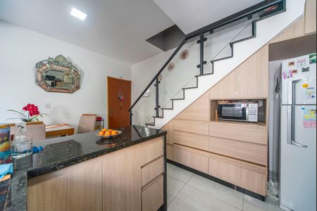 Cozinha  de apartamento à venda com 2 quartos, 119m² em Vila Valparaíso, Santo André