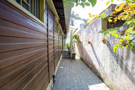 Casa para alugar com 1400m², 3 quartos e 4 vagasQuintal