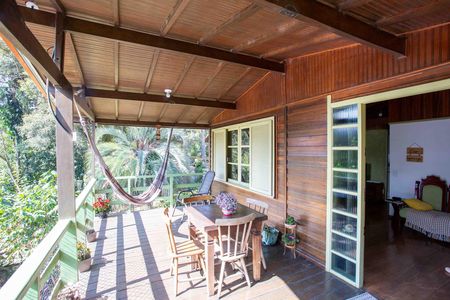 Casa para alugar com 1400m², 3 quartos e 4 vagasVaranda