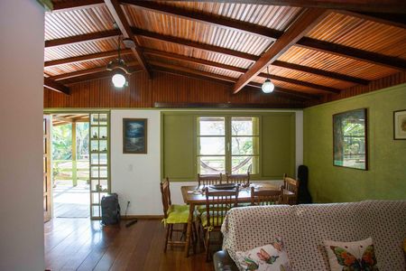 Casa para alugar com 1400m², 3 quartos e 4 vagasSala