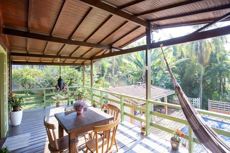 Casa para alugar com 1400m², 3 quartos e 4 vagasVaranda