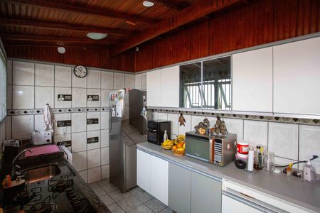Casa para alugar com 1400m², 3 quartos e 4 vagasCozinha