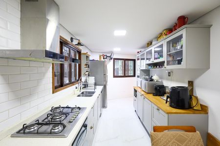 Cozinha de casa à venda com 4 quartos, 280m² em Jardim Prudência, São Paulo