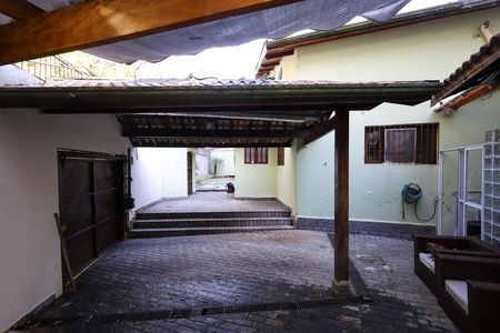 Quintal- Garagem -churrasqueira de casa à venda com 4 quartos, 280m² em Jardim Prudência, São Paulo