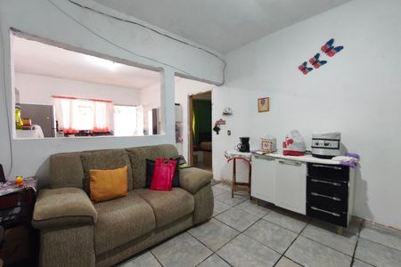 Casa à venda com 90m², 2 quartos e 3 vagas Casa à venda com 90m², 2 quartos e 3 vagasSala
