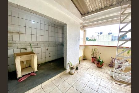 Casa à venda com 3 quartos, 114m² em Parque Santo Antonio, Guarulhos