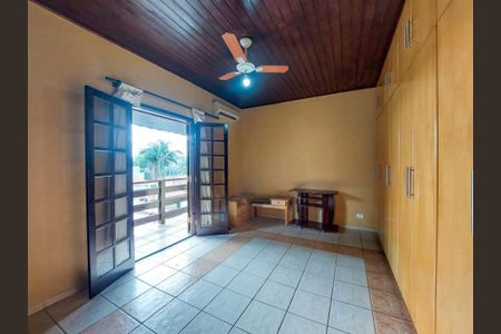 Casa de condomínio para alugar com 400m², 4 quartos e 4 vagas Casa de condomínio para alugar com 400m², 4 quartos e 4 vagasSuíte