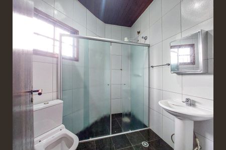 Casa de condomínio para alugar com 400m², 4 quartos e 4 vagas Casa de condomínio para alugar com 400m², 4 quartos e 4 vagasBanheiro 2