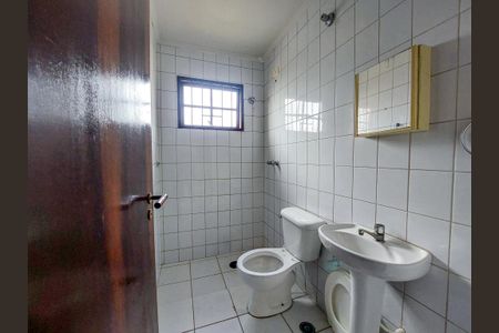 Casa de condomínio para alugar com 400m², 4 quartos e 4 vagas Casa de condomínio para alugar com 400m², 4 quartos e 4 vagasBanheiro