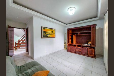 Casa de condomínio para alugar com 400m², 4 quartos e 4 vagas Casa de condomínio para alugar com 400m², 4 quartos e 4 vagasSala 3