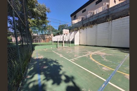 Apartamento à venda com 64m², 2 quartos e 1 vaga Apartamento à venda com 64m², 2 quartos e 1 vagaQuadra Poliesportiva
