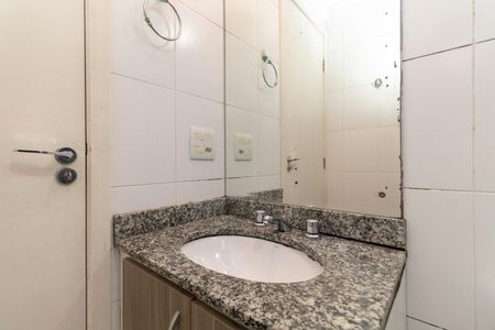 Banheiro da Suíte de apartamento para alugar com 2 quartos, 64m² em Parque Independencia, São Paulo