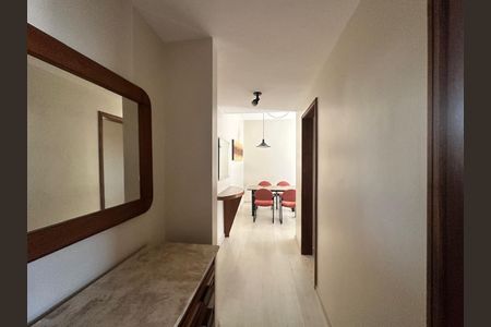 Corredor de apartamento para alugar com 1 quarto, 45m² em Savassi, Belo Horizonte