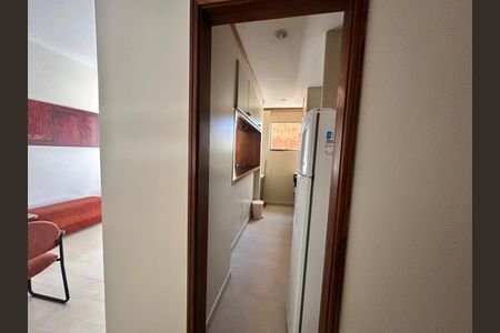 Corredor de apartamento para alugar com 1 quarto, 45m² em Savassi, Belo Horizonte