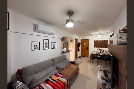 Sala de apartamento à venda com 1 quarto, 80m² em Recreio dos Bandeirantes, Rio de Janeiro