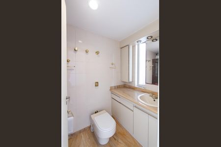 Banheiro da Suíte de apartamento para alugar com 3 quartos, 122m² em Vila Mariana, São Paulo