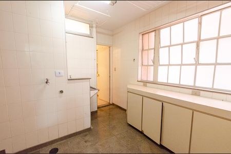 Apartamento para alugar com 122m², 3 quartos e 1 vagaÁrea de serviço