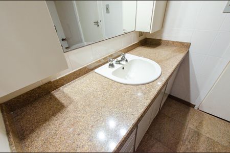 Apartamento para alugar com 122m², 3 quartos e 1 vagaBanheiro Social