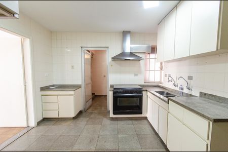 Cozinha de apartamento para alugar com 3 quartos, 122m² em Vila Mariana, São Paulo