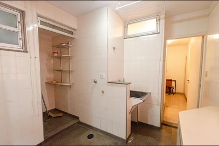 Apartamento para alugar com 122m², 3 quartos e 1 vagaÁrea de serviço