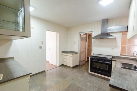Apartamento para alugar com 122m², 3 quartos e 1 vagaCozinha