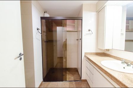 Apartamento para alugar com 122m², 3 quartos e 1 vagaBanheiro Social