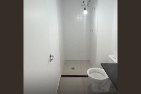 Banheiro de kitnet/studio para alugar com 1 quarto, 26m² em Vila Clementino, São Paulo