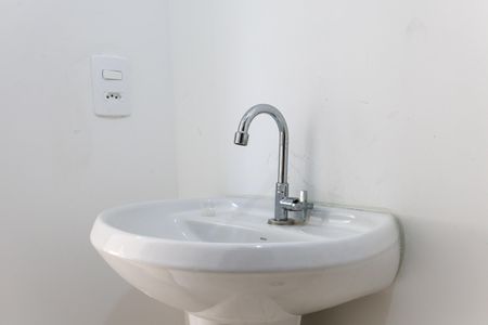Apartamento para alugar com 34m², 2 quartos e sem vaga Apartamento para alugar com 34m², 2 quartos e sem vagaBanheiro