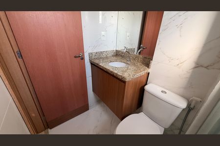 Apartamento para alugar com 60m², 2 quartos e 1 vaga Apartamento para alugar com 60m², 2 quartos e 1 vagaBanheiro da Suíte