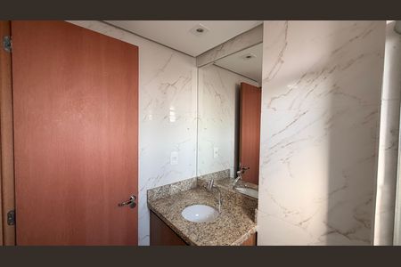 Apartamento para alugar com 60m², 2 quartos e 1 vaga Apartamento para alugar com 60m², 2 quartos e 1 vagaBanheiro da Suíte